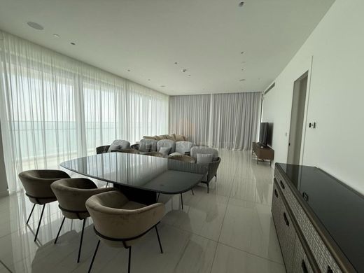 Apartment / Etagenwohnung in Germasógeia, Limassol District