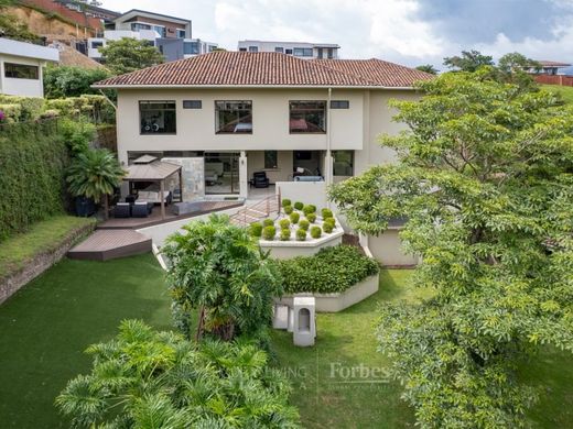 Элитный дом, Escazú, Provincia de San José