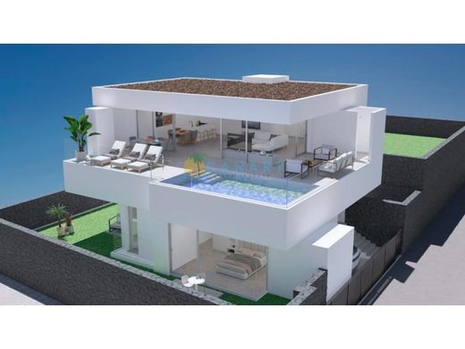 Villa in Adeje, Province of Santa Cruz de Tenerife