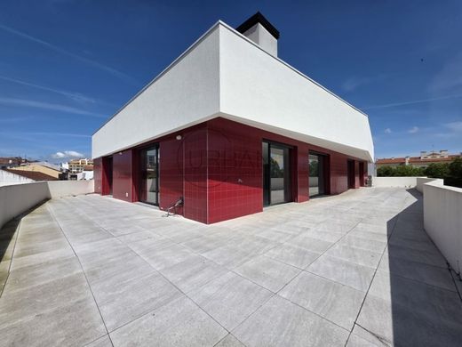 Apartment / Etagenwohnung in Viseu, Distrito de Viseu