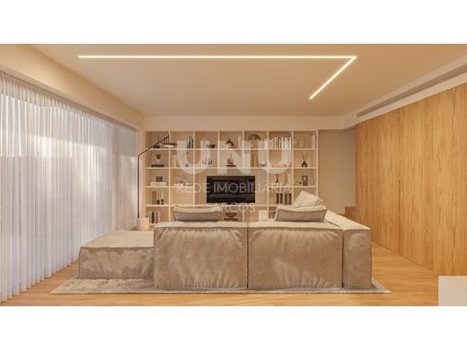 Twee-onder-een-kapwoning in Arcos de Valdevez, Distrito de Viana do Castelo