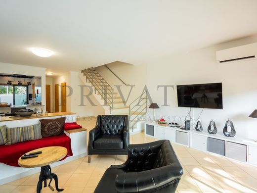 Semidetached House in Albufeira, Albufeira Municipality