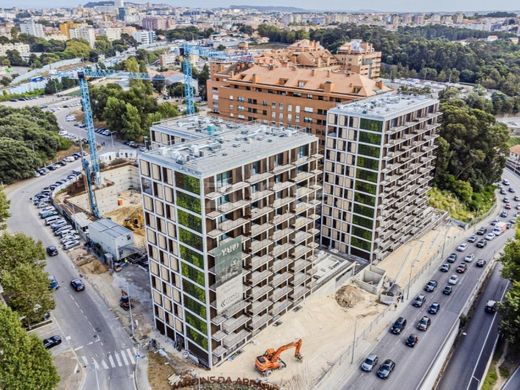 Apartment / Etagenwohnung in Vila Nova de Gaia, Distrito do Porto