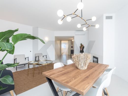 아파트 / São Domingos de Benfica, Lisbon