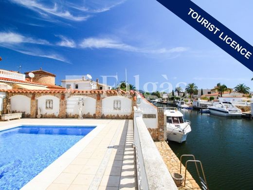 Luxury home in Empuriabrava, Province of Girona