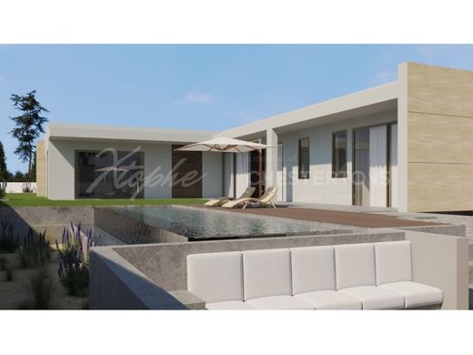 ﻓﻴﻼ ﻓﻲ لولي, Loulé