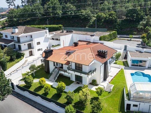 Luxury home in Fafe, Distrito de Braga