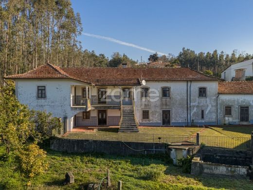 Luxus-Haus in Santa Maria da Feira, Distrito de Aveiro
