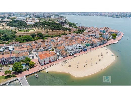 Seixal, Distrito de Setúbalのアパートメント・コンプレックス