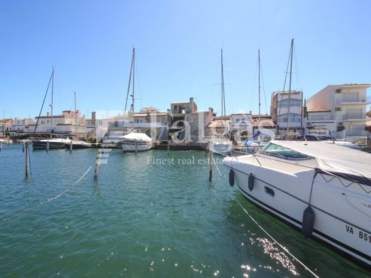 Empuriabrava, Província de Gironaの高級住宅