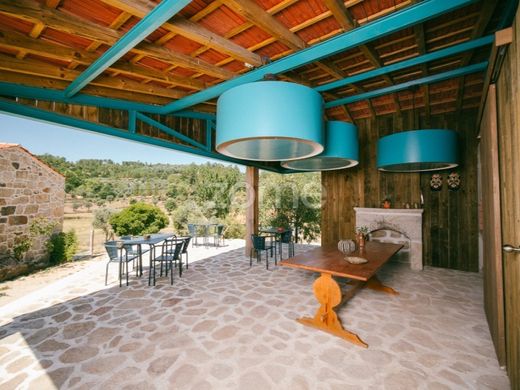 Luxus-Haus in Fornos de Algodres, Distrito da Guarda