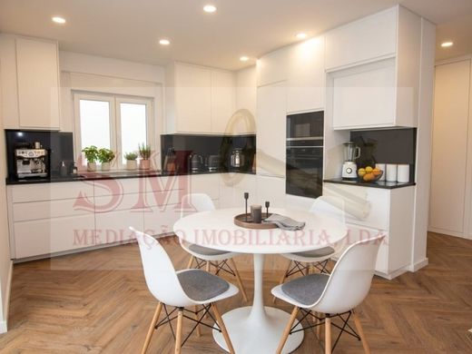 Detached House in Almada, Distrito de Setúbal