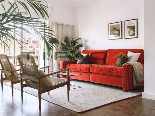 Apartment / Etagenwohnung in Estrela, Lisbon