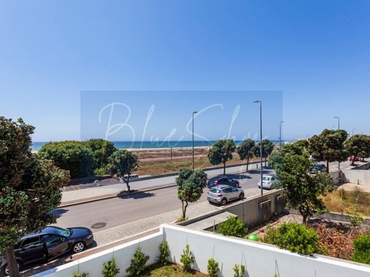 아파트 / 빌라노바드가이아
, Vila Nova de Gaia