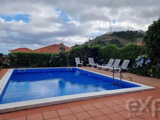 Villa in Santa Cruz, Madeira