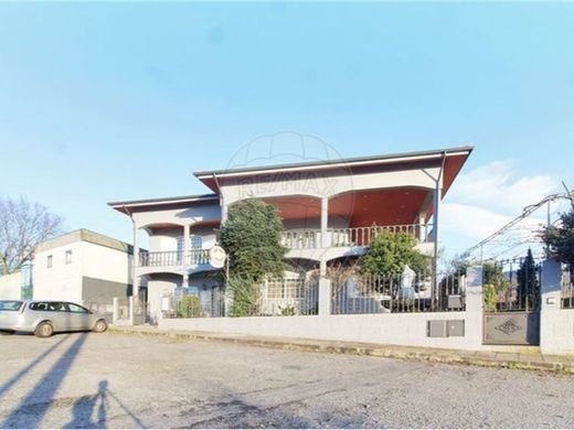 Luxe woning in Santo Tirso, Distrito do Porto