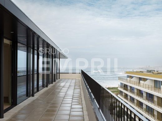 Apartment in Vila Nova de Gaia, Distrito do Porto