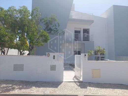 ‏בית חד-משפחתי ב  Sesimbra, Distrito de Setúbal