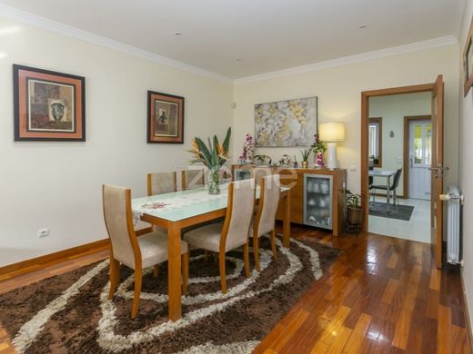 Πολυτελή κατοικία σε Maia, Distrito do Porto