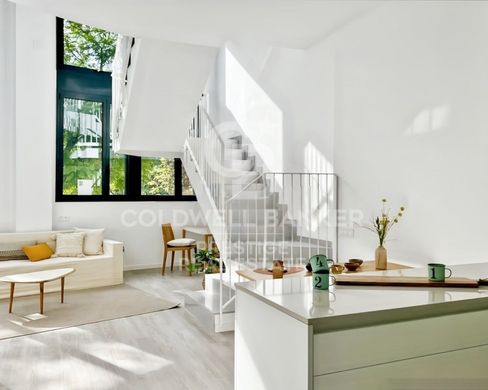 Apartment / Etagenwohnung in Barcelona, Provinz Barcelona