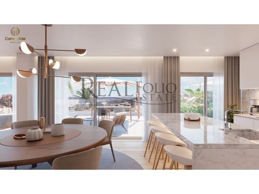 아파트 / Campolide, Lisbon