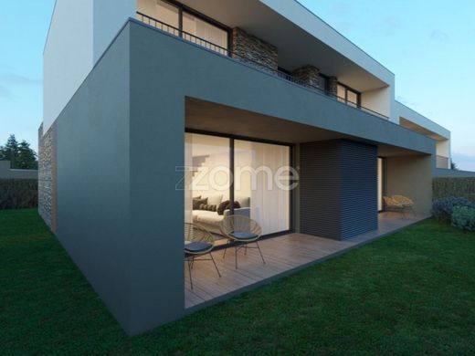 호화 저택 / Maia, Distrito do Porto