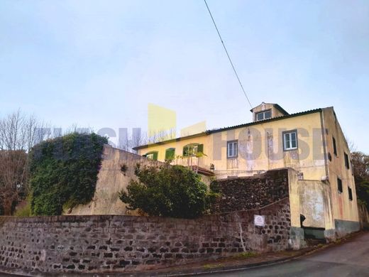 Mansion in Ponta Delgada, Azores