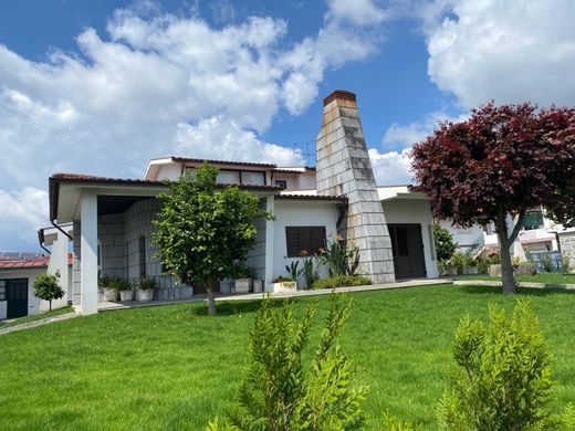 Casa de luxo - Felgueiras, Porto