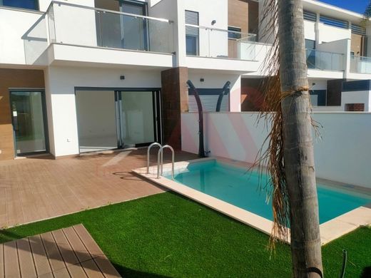 Villa Plurifamiliare a Albufeira, Distrito de Faro