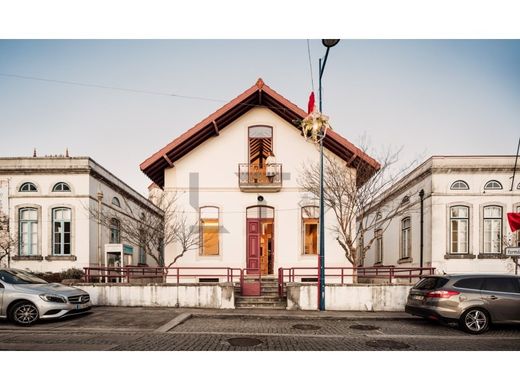Einfamilienhaus in Mealhada, Distrito de Aveiro
