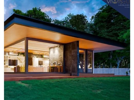 Vrijstaand huis in Viseu, Distrito de Viseu