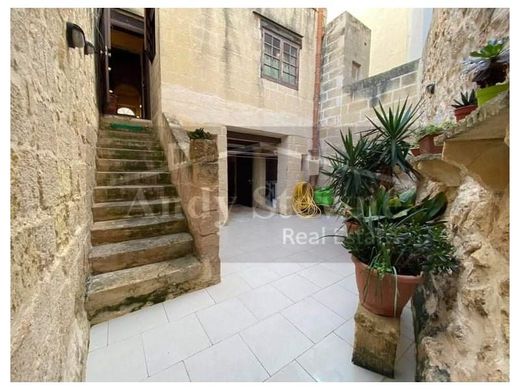 Luxury home in Dingli