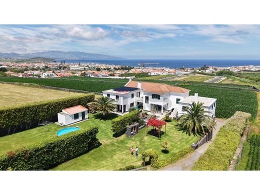 Luxury home in Ribeira Grande, Azores