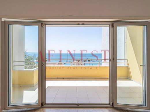 Apartment / Etagenwohnung in Oeiras, Lissabon