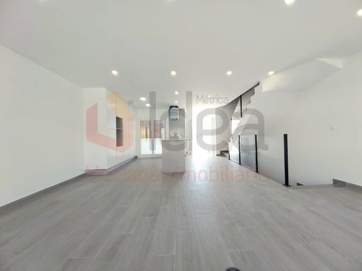 Villa Plurifamiliare a Seixal, Distrito de Setúbal