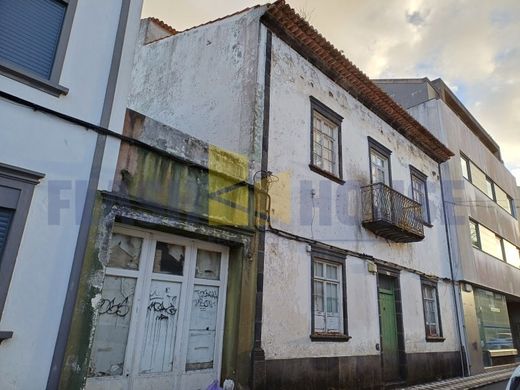 Συγκρότημα ανεξάρτητων κατοικιών σε Ponta Delgada, Azores