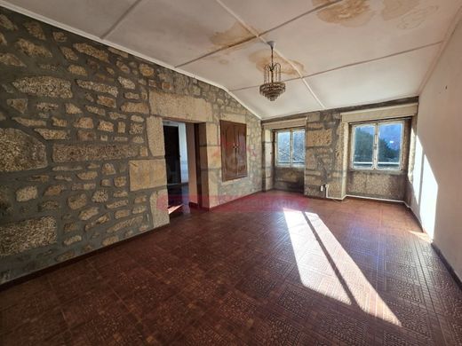 Κτίριο σε Guarda, Distrito da Guarda