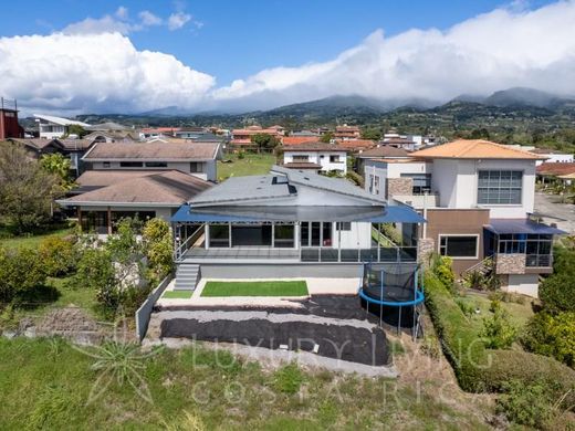 Casa de luxo - San Josecito, San Isidro