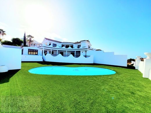 Villa in Adeje, Province of Santa Cruz de Tenerife