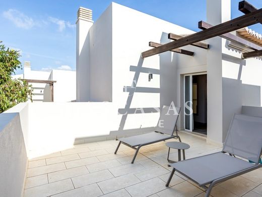 Semidetached House in Lagoa, Distrito de Faro