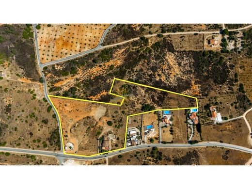 Detached House in Lagoa, Distrito de Faro