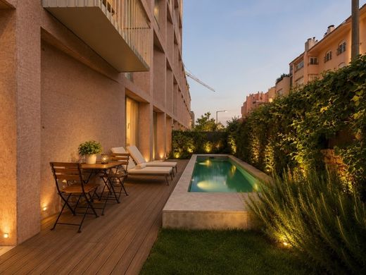 Apartment / Etagenwohnung in Cascais, Lissabon