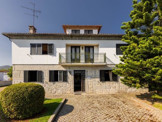 Luxury home in Póvoa de Lanhoso, Distrito de Braga