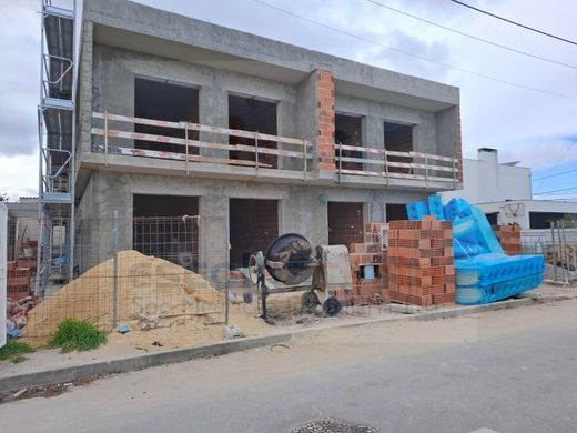 Semidetached House in Seixal, Distrito de Setúbal