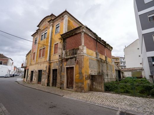 Kamienica w Torres Vedras, Distrito de Lisboa