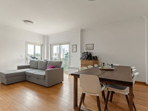 Apartment / Etagenwohnung in Lissabon, Lisbon