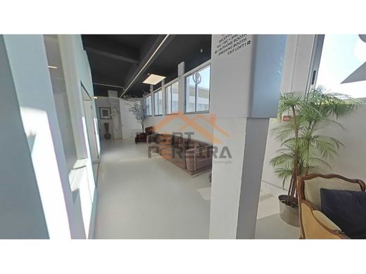 リスボン, Lisbonのオフィス