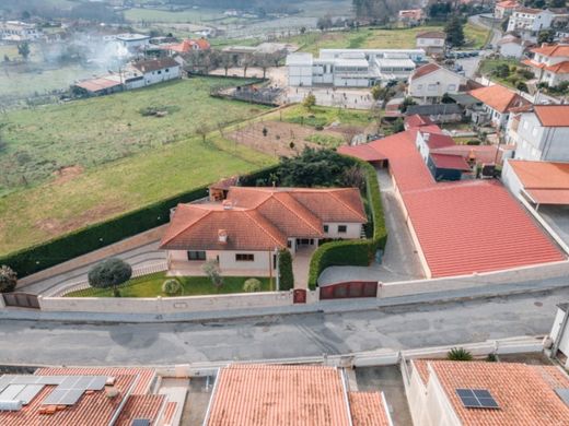 Luxury home in Felgueiras, Distrito do Porto