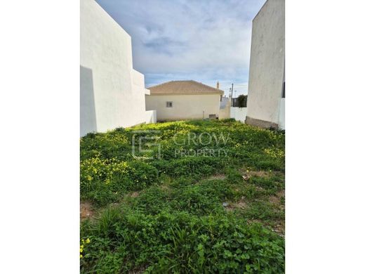 Land in Faro, Distrito de Faro