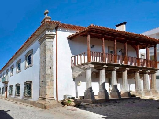 Mogadouro, Distrito de Bragançaの邸宅